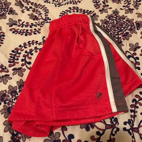 Shorts - Picture 3 of 3